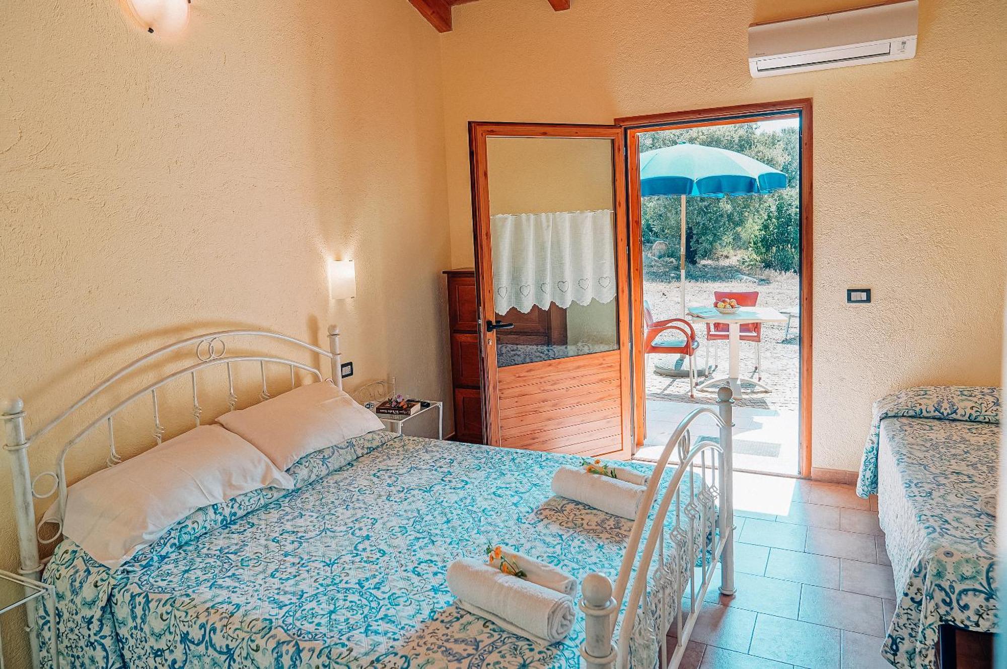 Agriturismo Rocce Bianche Arbus Exterior foto