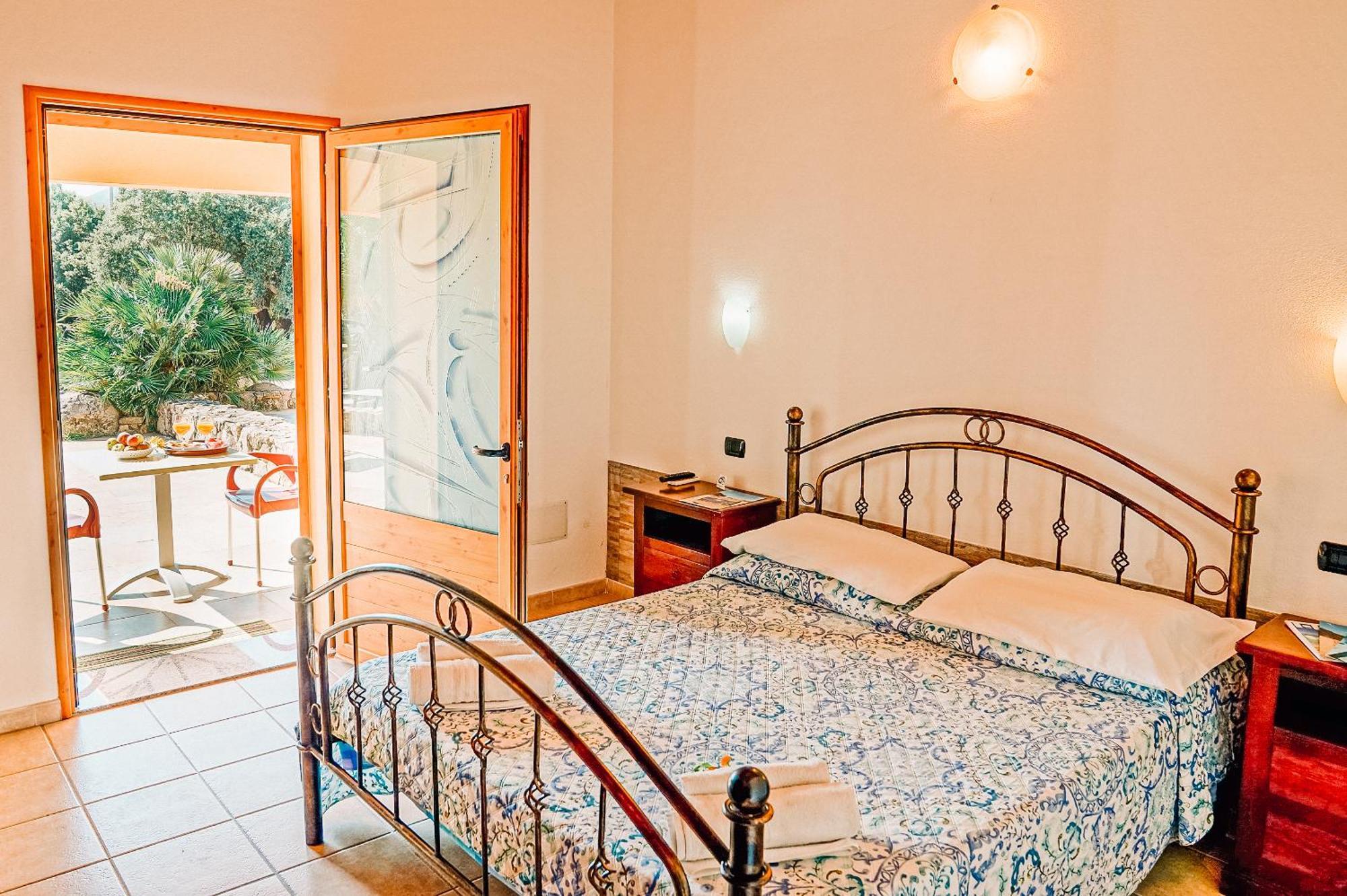 Agriturismo Rocce Bianche Arbus Exterior foto