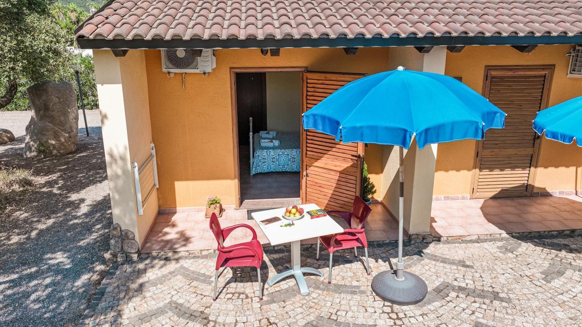 Agriturismo Rocce Bianche Arbus Exterior foto